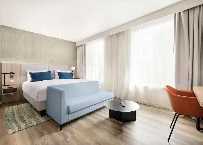 By Marriott Paris Charles De Gaulle Airport Hotel 4*