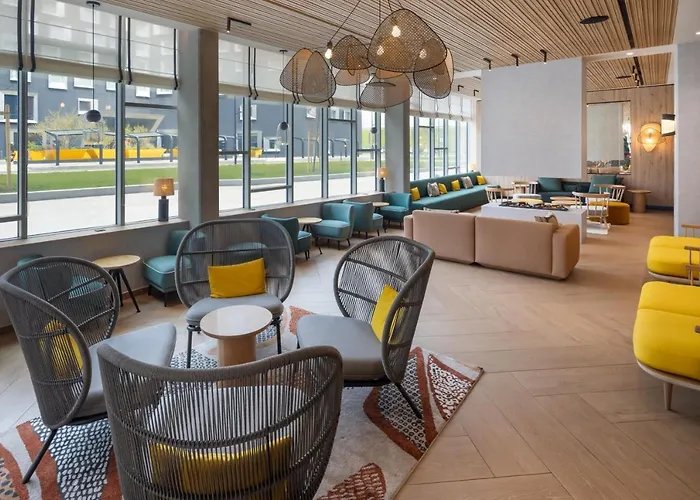 By Marriott Paris Charles De Gaulle Airport Hotel Roissy-en-France